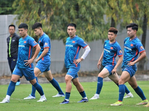 Xem trực tiếp đội tuyển Việt Nam thi đấu trên FPT Play

